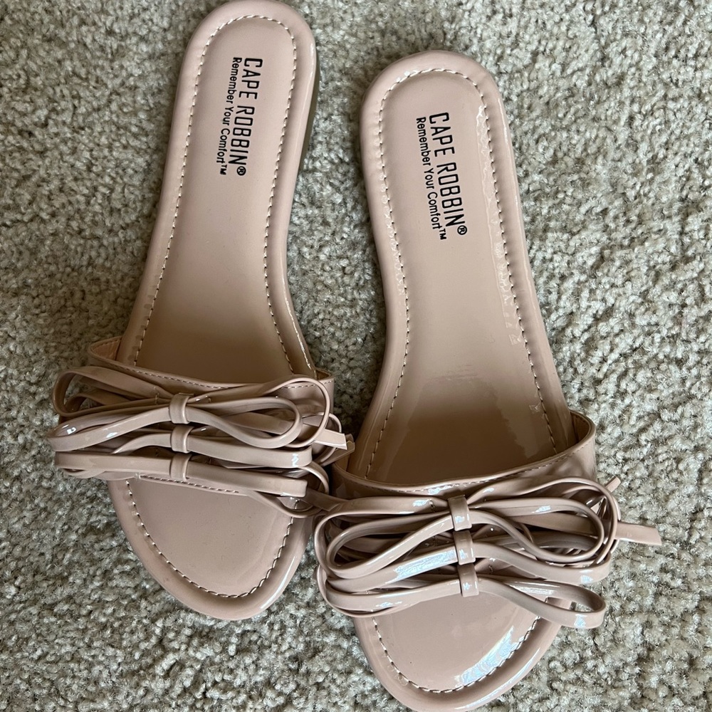 Cape Robbin Neutral Flats
